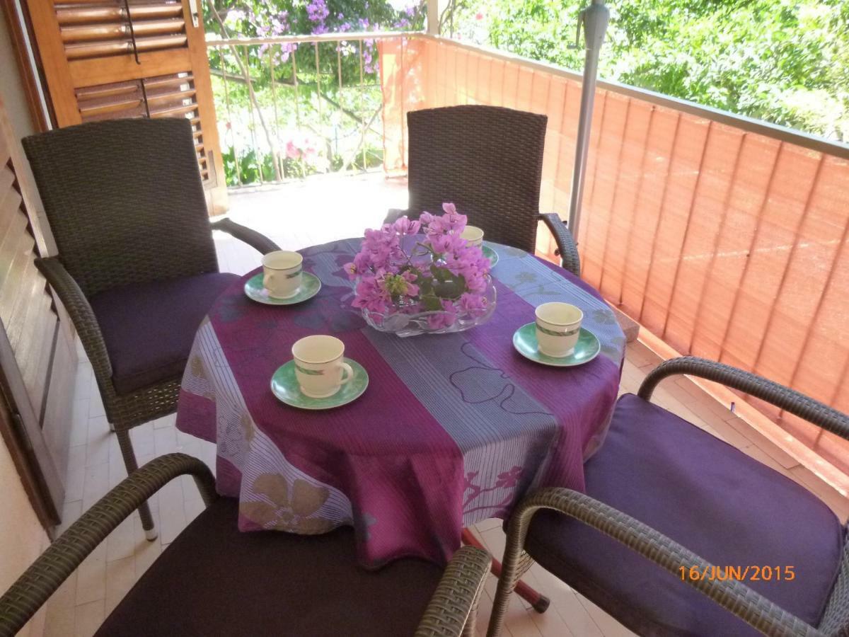 Haus Sonja Apartment Podgora Luaran gambar